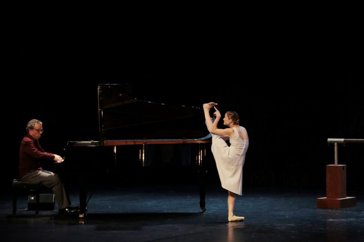 028_a perna esquerda de tchaikovski reposicao_-BrunoSimao_ Medium